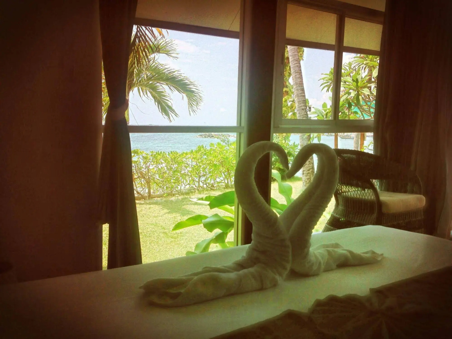 Blu' Beach Bungalows