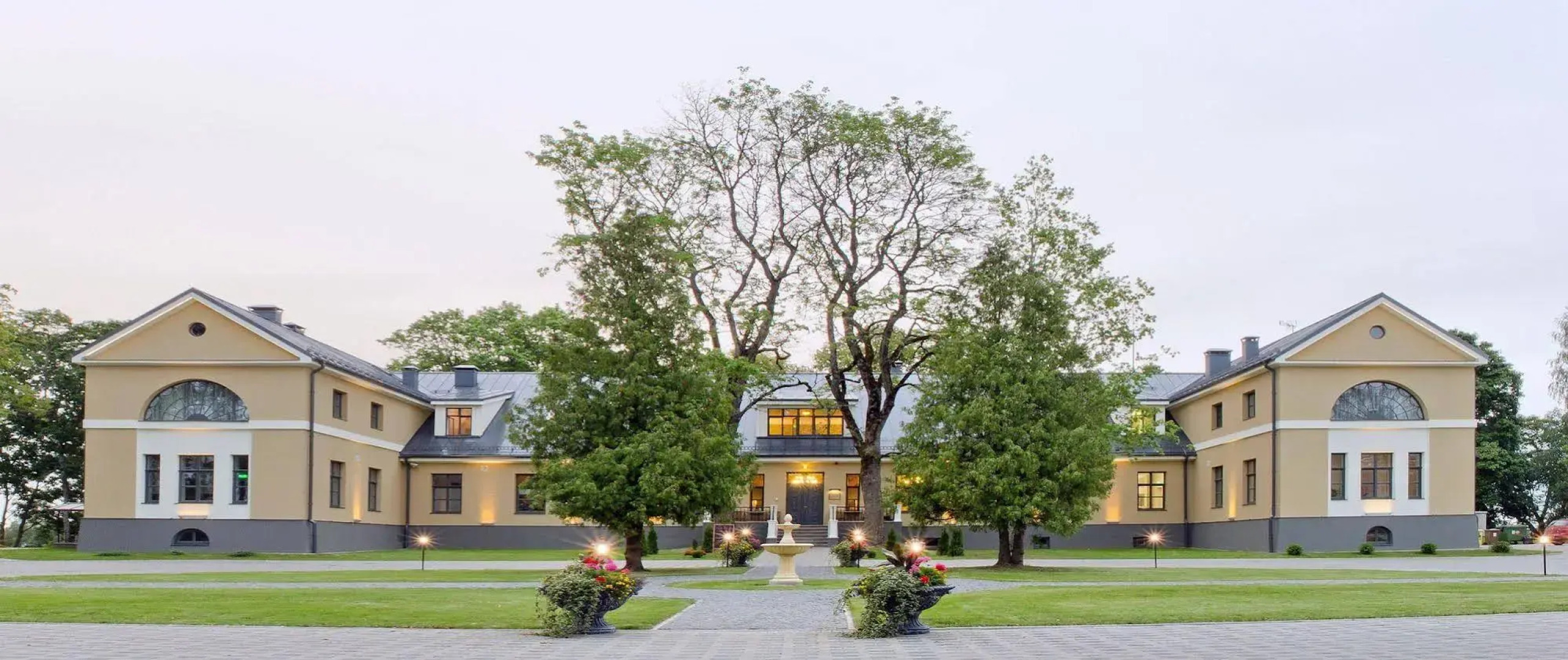 Отель «Скрундское поместье»