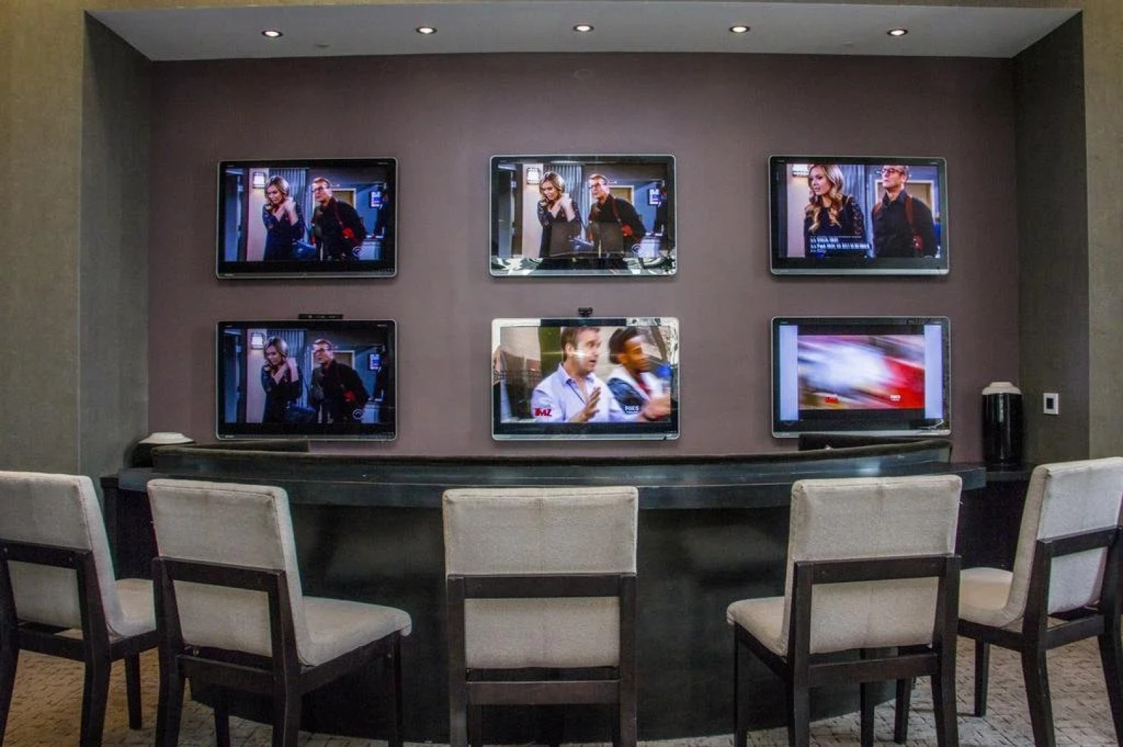 New York Area Modern Suites