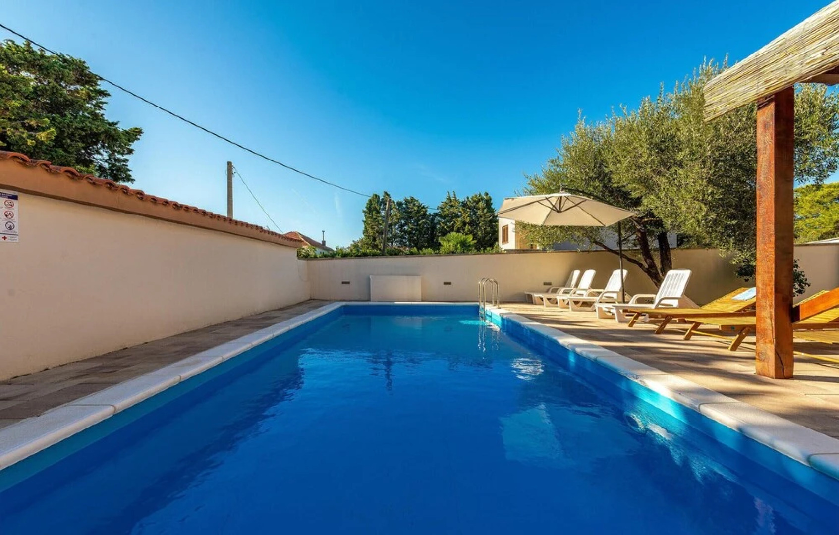 Beautiful Home in Vrsi With 4 Bedrooms, Wifi and Outdoor Swimming Pool