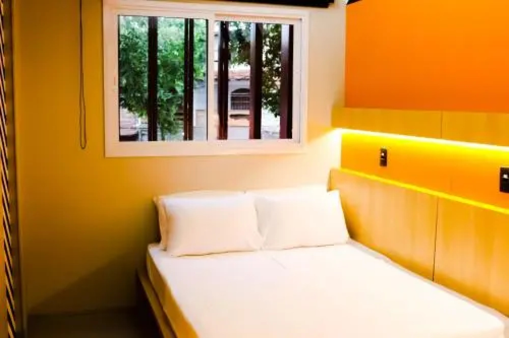 Artsy Vitoria Hostel