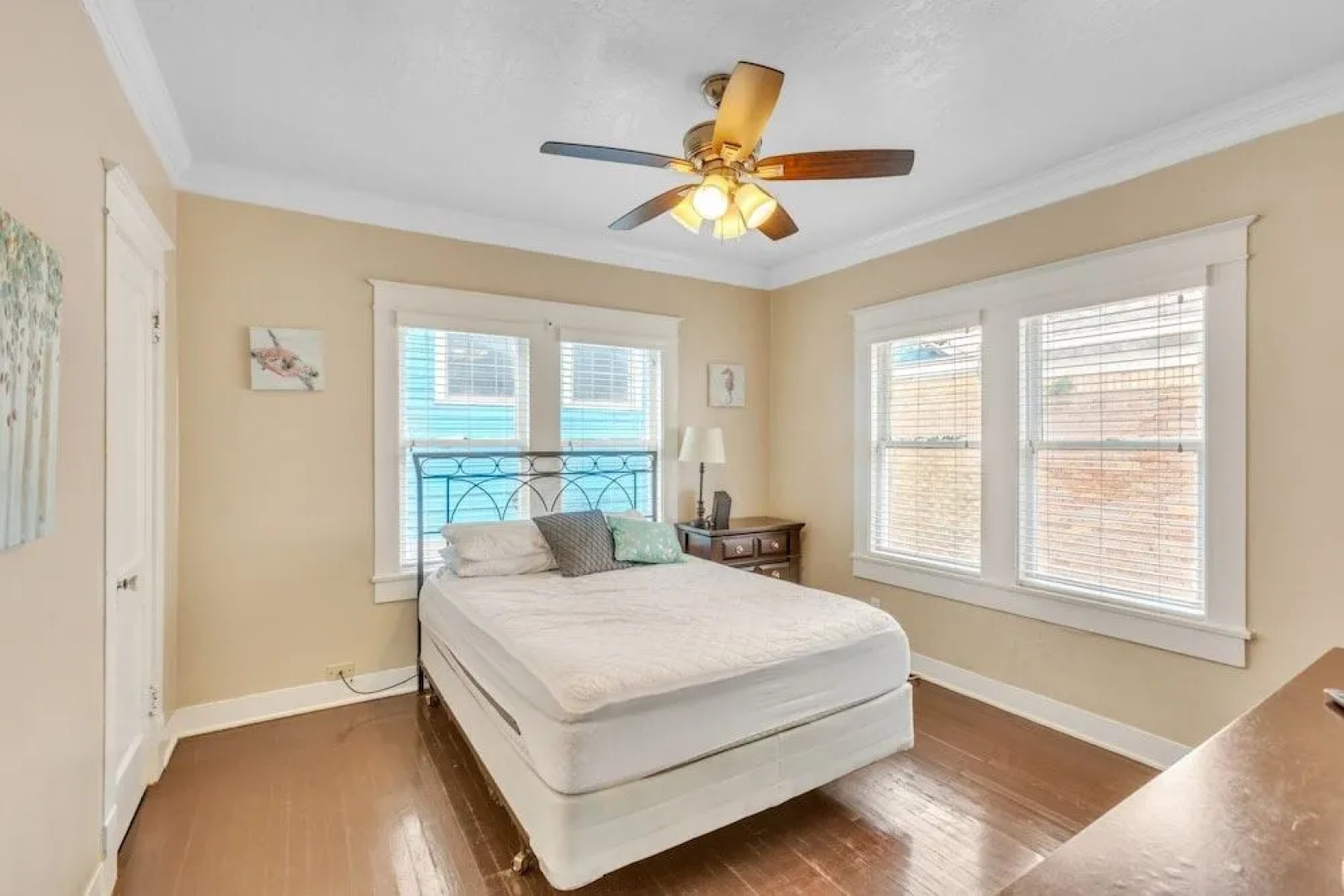 Sand Of Time Cottage 2 Bedroom Cottage By Redawning