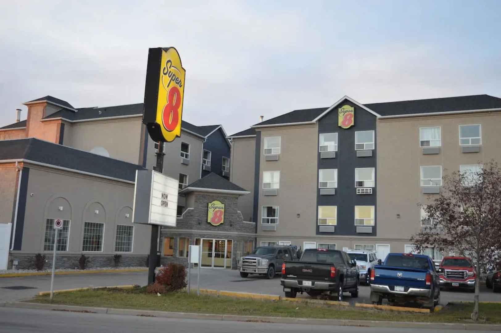 Super 8 Grande Prairie