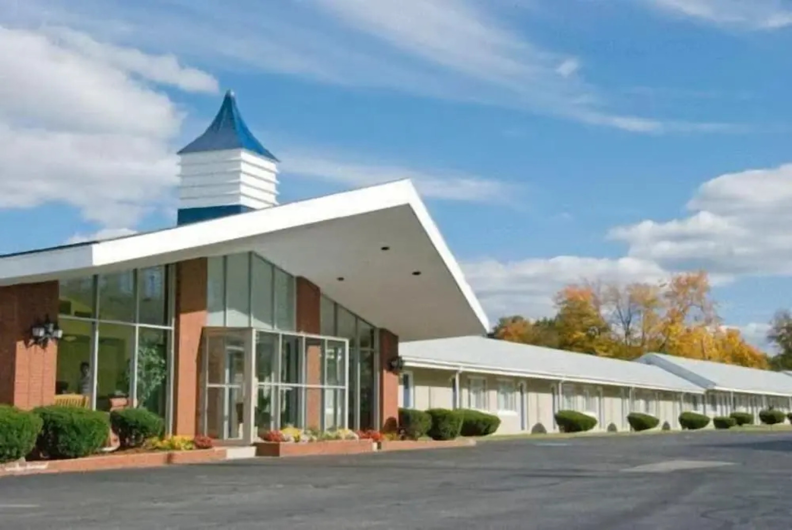 Monticello Inn Framingham