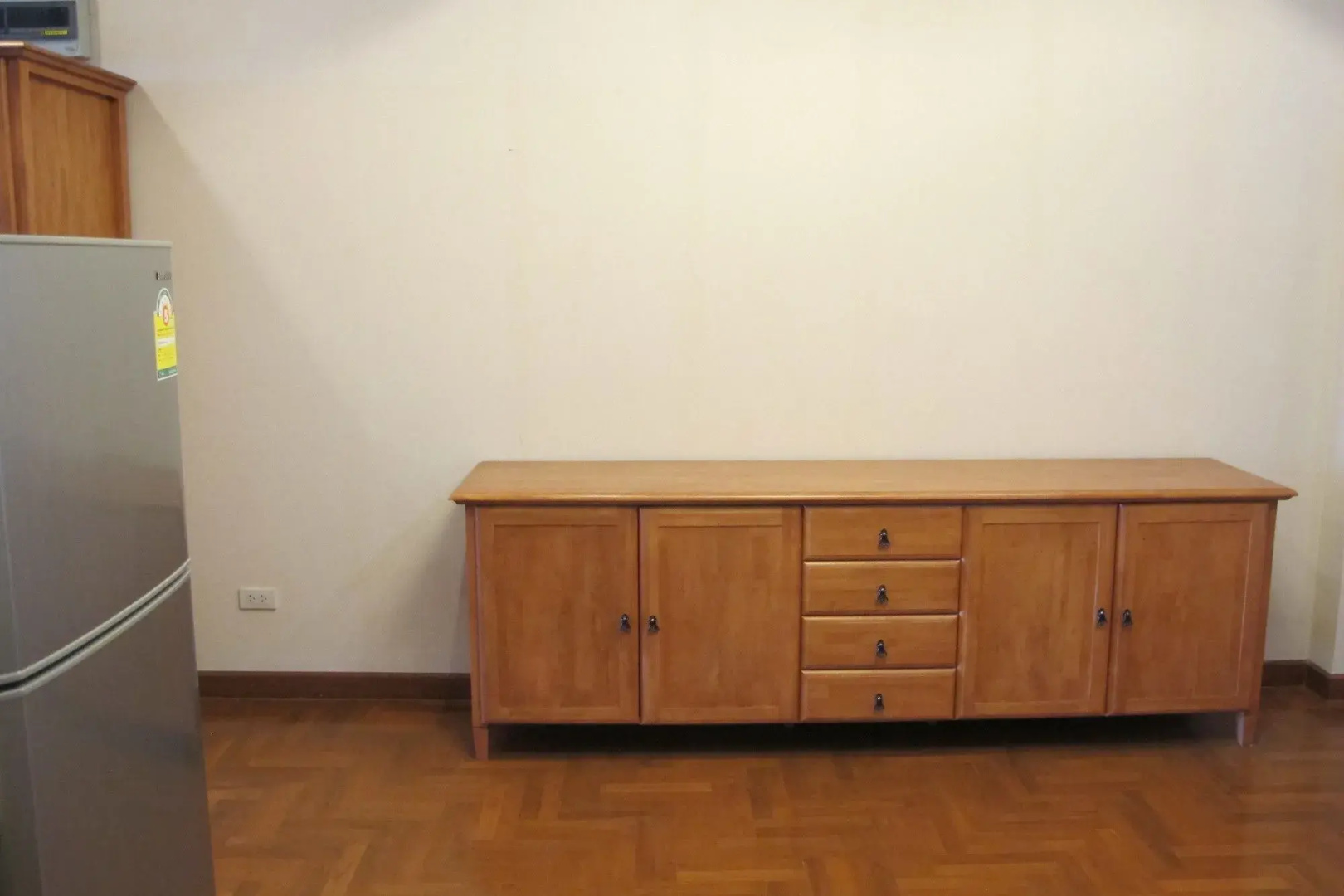 Chateau Vista Serviced apartment