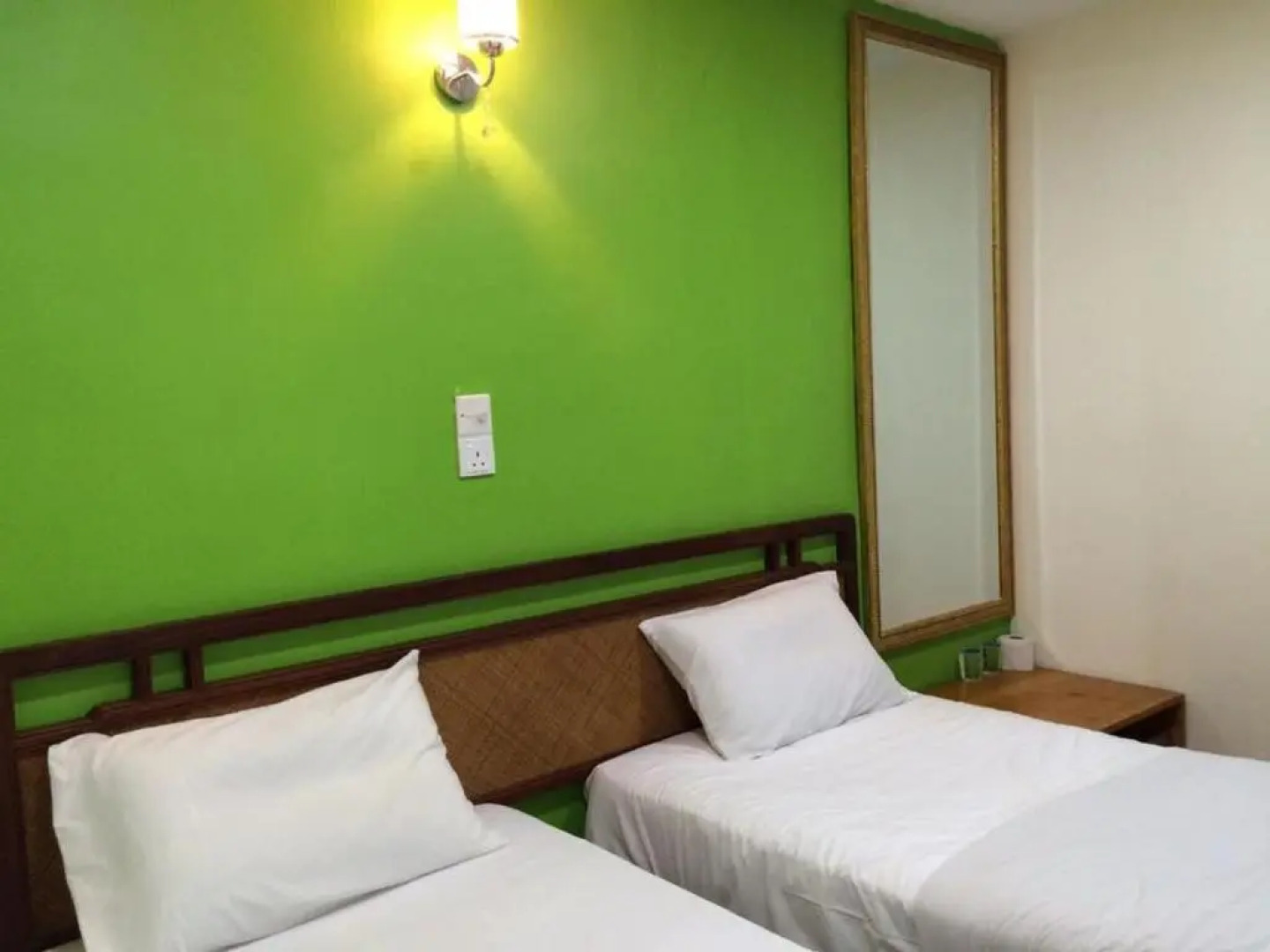 OYO 90742 I-home Hotel
