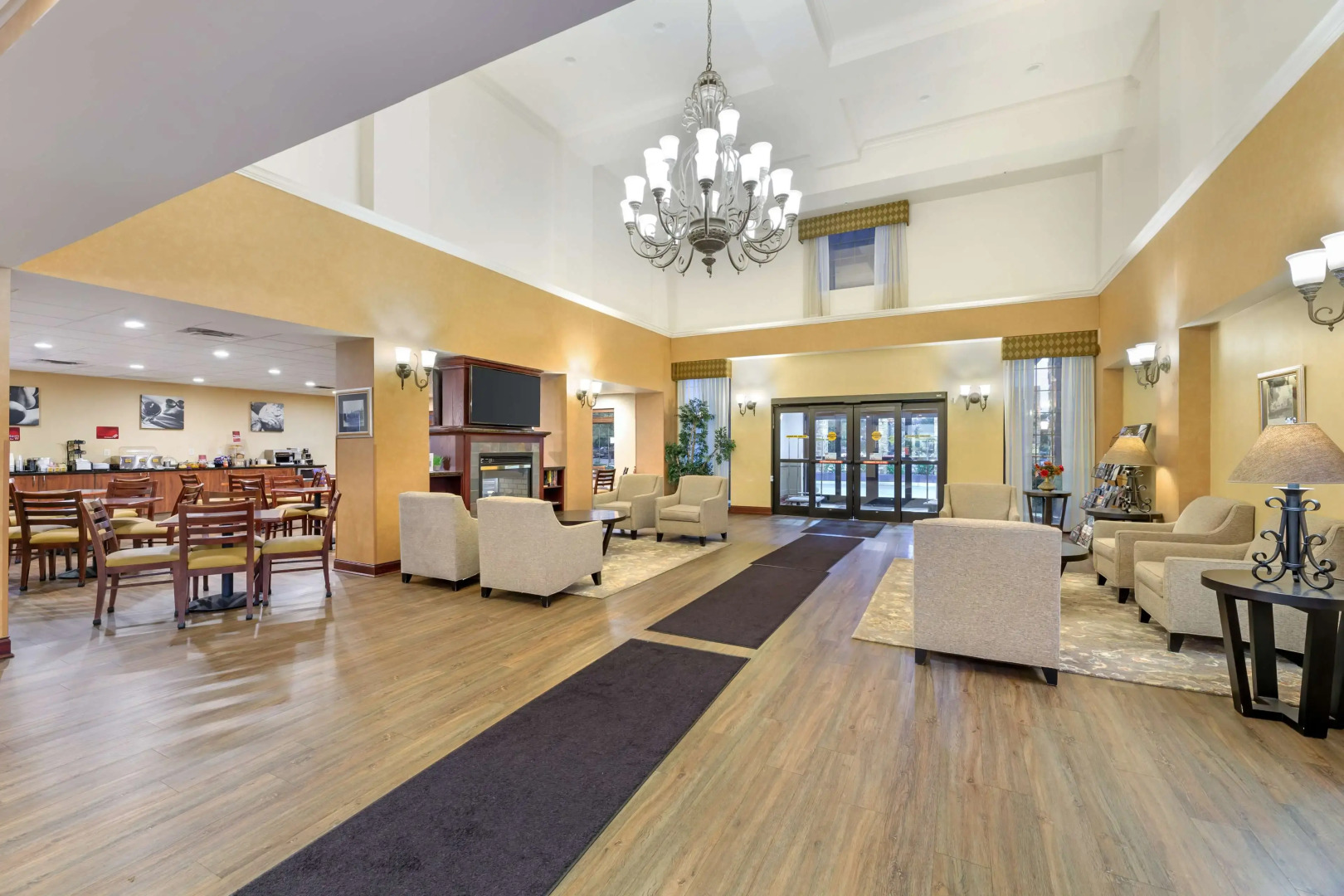Best Western Plus Victor Inn & Suites
