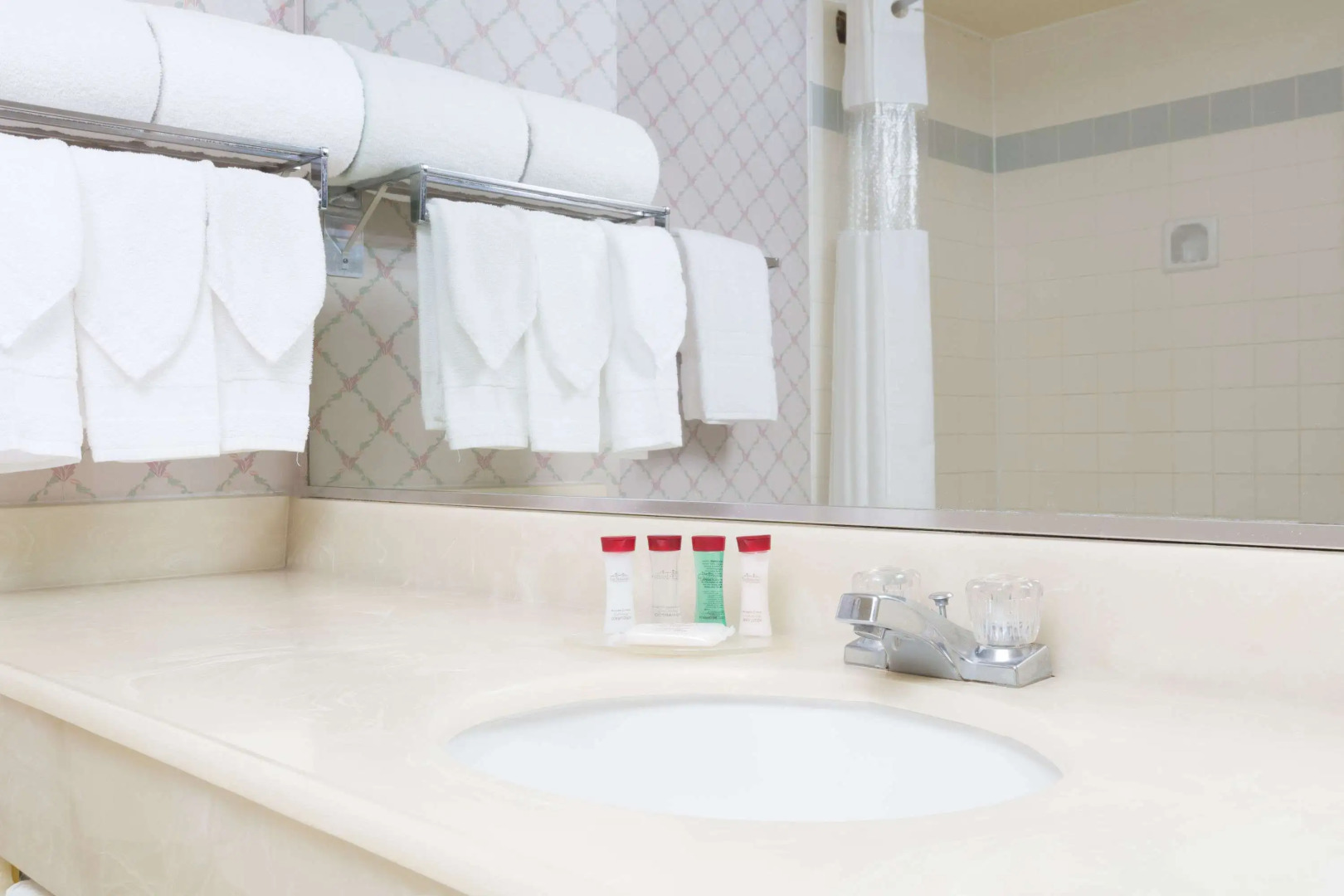 Ramada by Wyndham Hawthorne LAX / LA Stadium