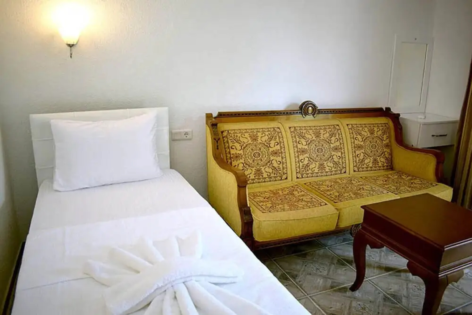Saranda Teras Pansiyon