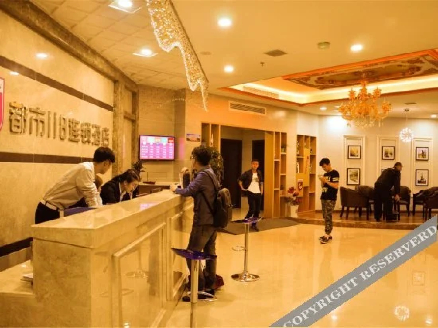 City 118 Chain Inn Macheng Dujuan Avenue