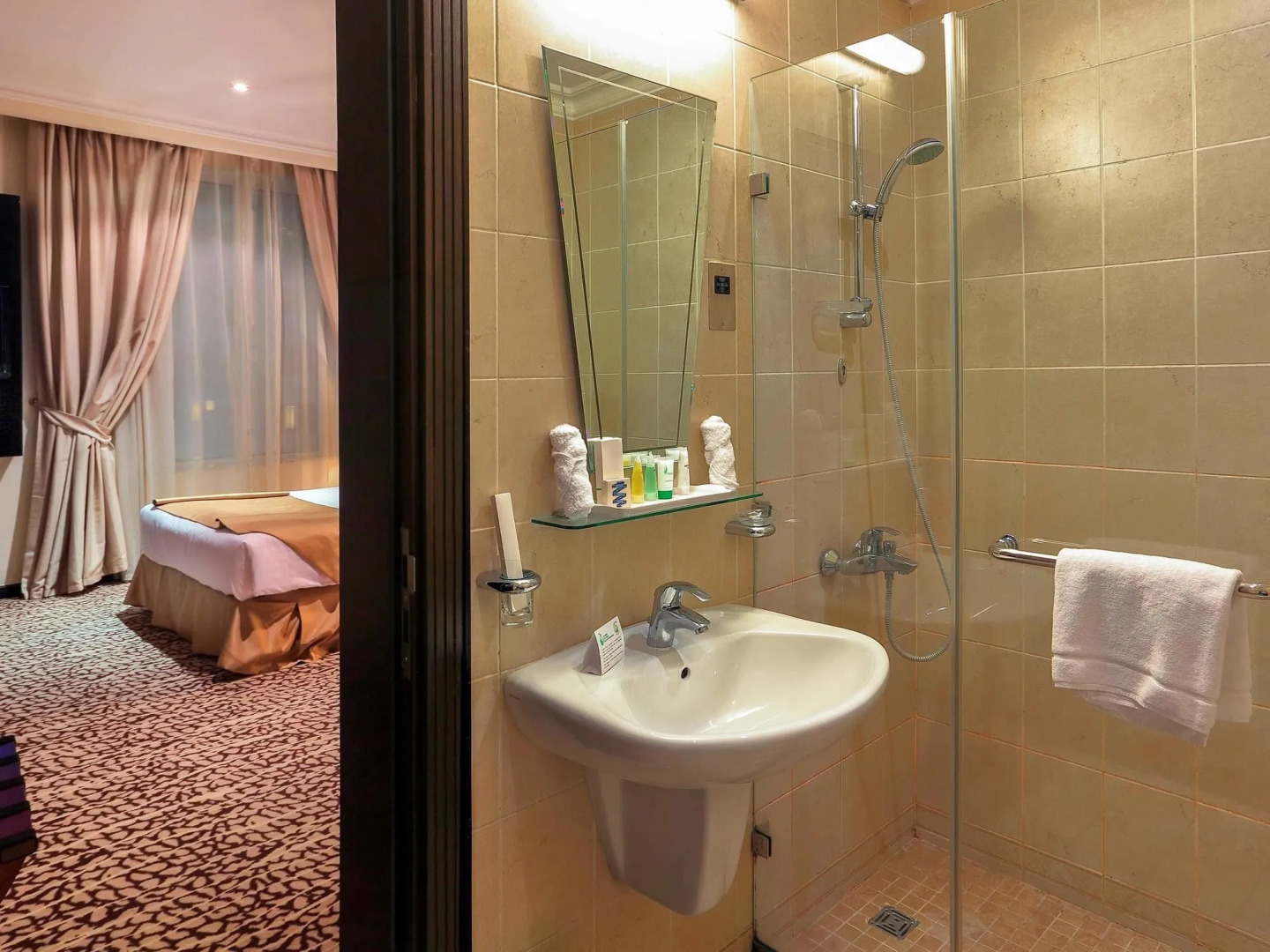 Mathema Premium Aparthotel