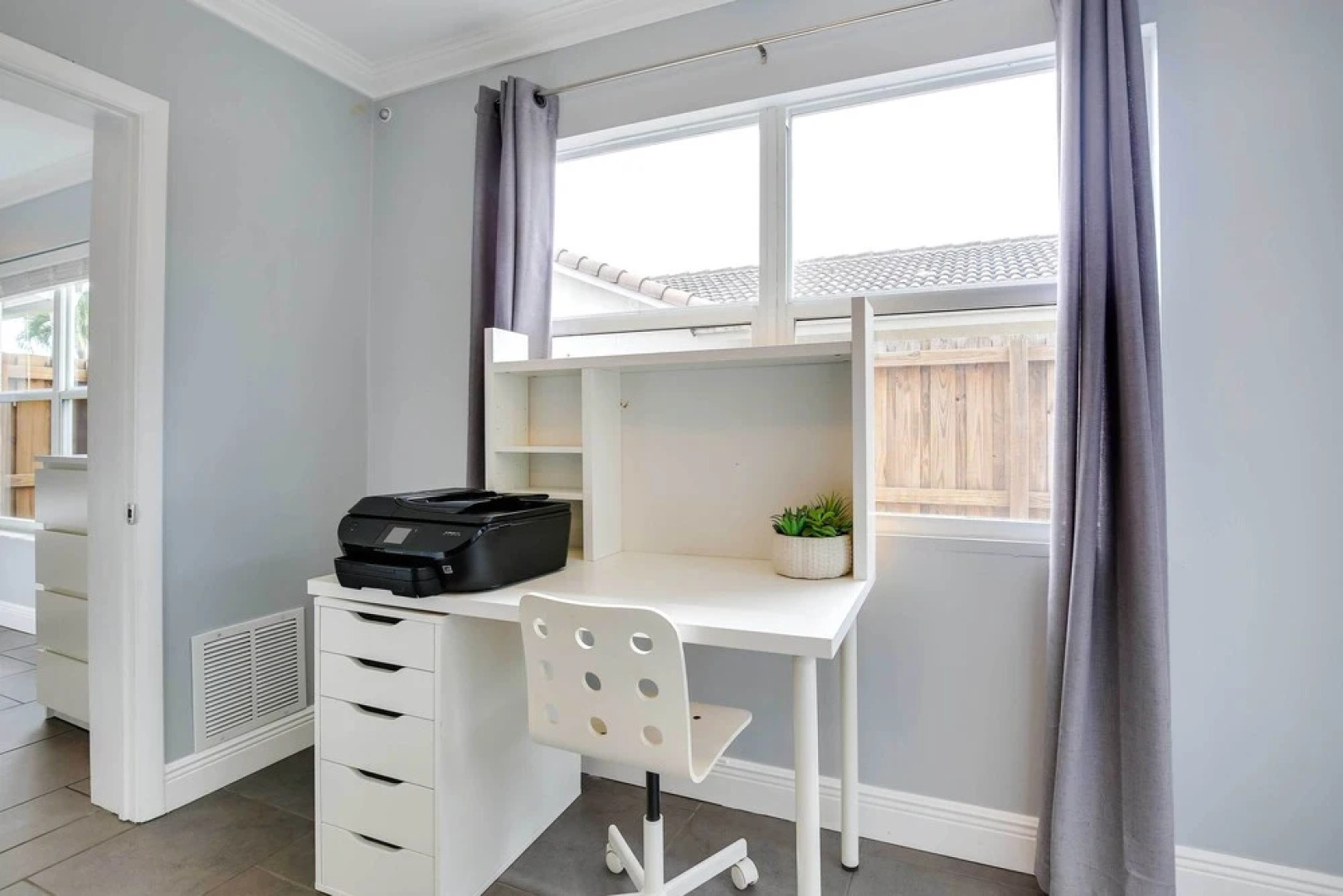 Pet-friendly Paradise w/ Pool ~ 6 Mi to Beach!