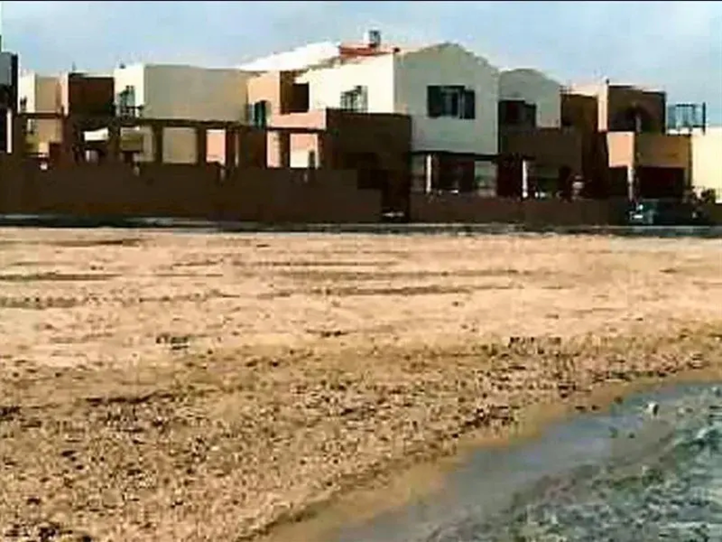 Pela Mare Apartments