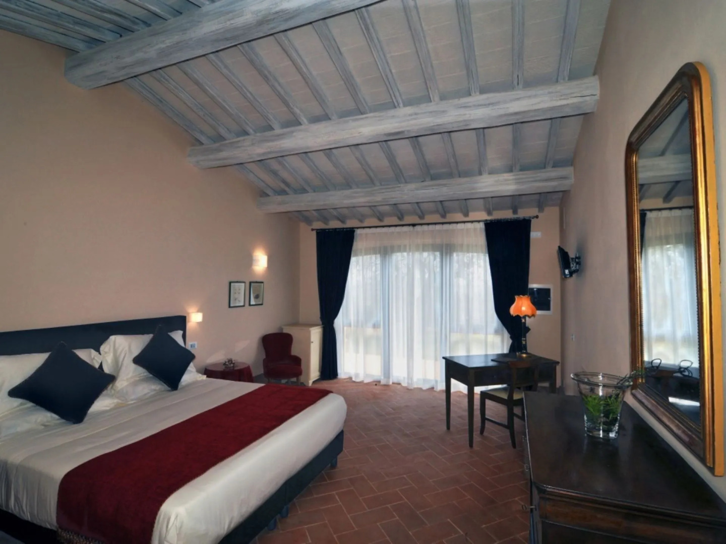 Luxury Villa With spa in Val d Orcia-villa LE Buche