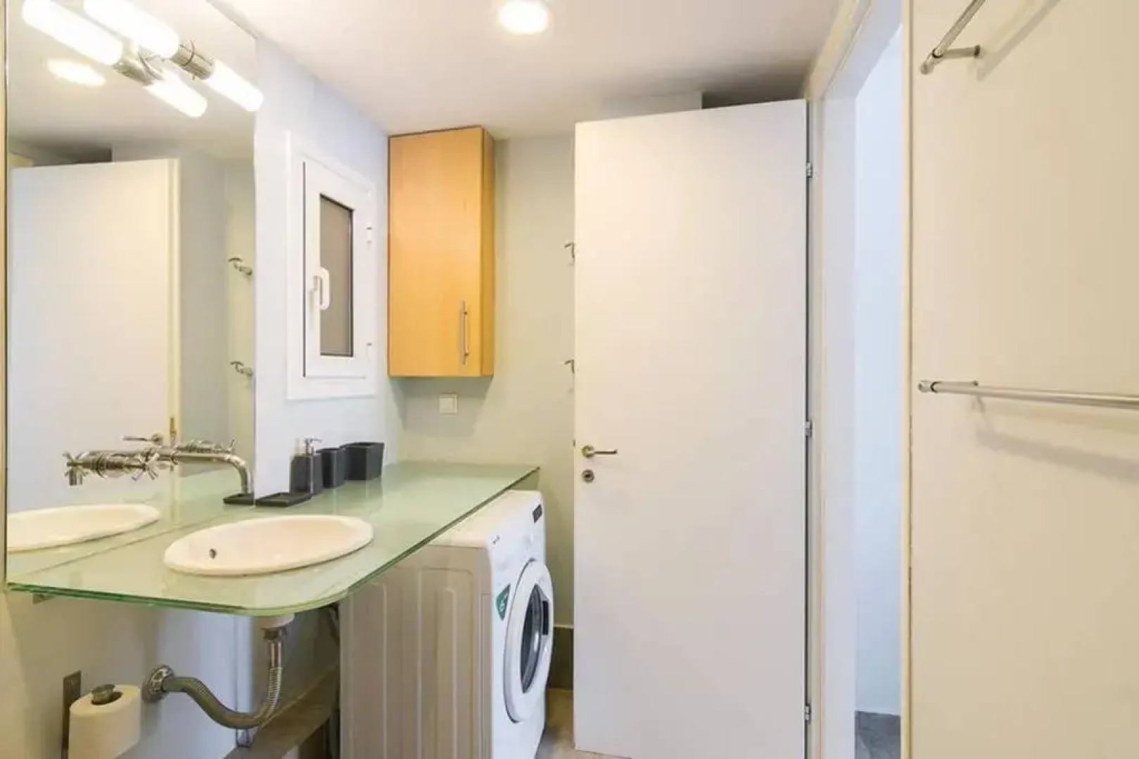 1bedroom house in the city center with great view