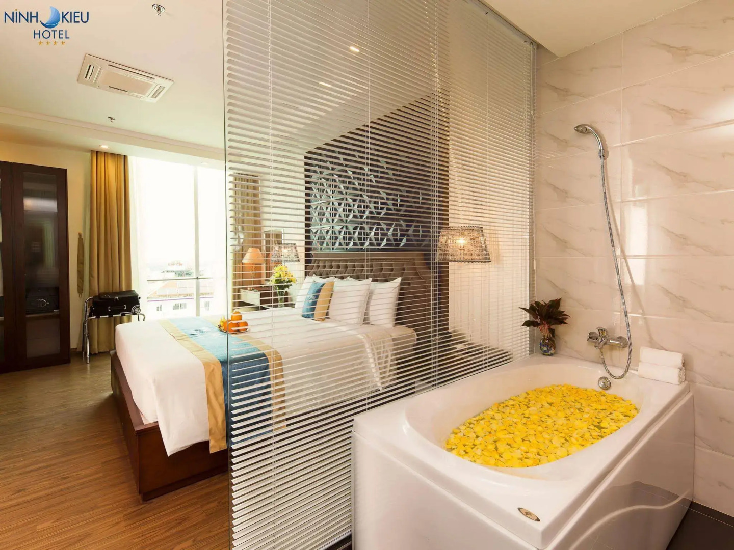 Ninh Kieu Riverside Hotel