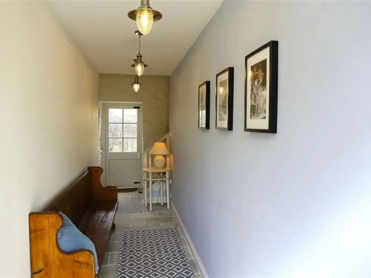 Burford's Old Bakery, BURFORD