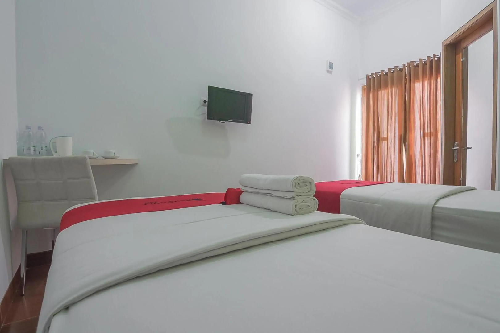 Wisma Atensi by RedDoorz