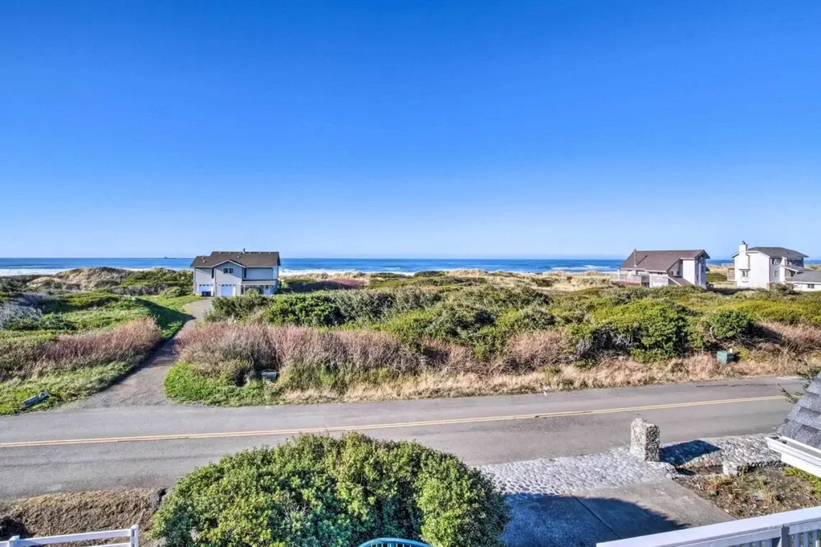 Deck + Walk to Beach: Southern Oregon Coast Home!