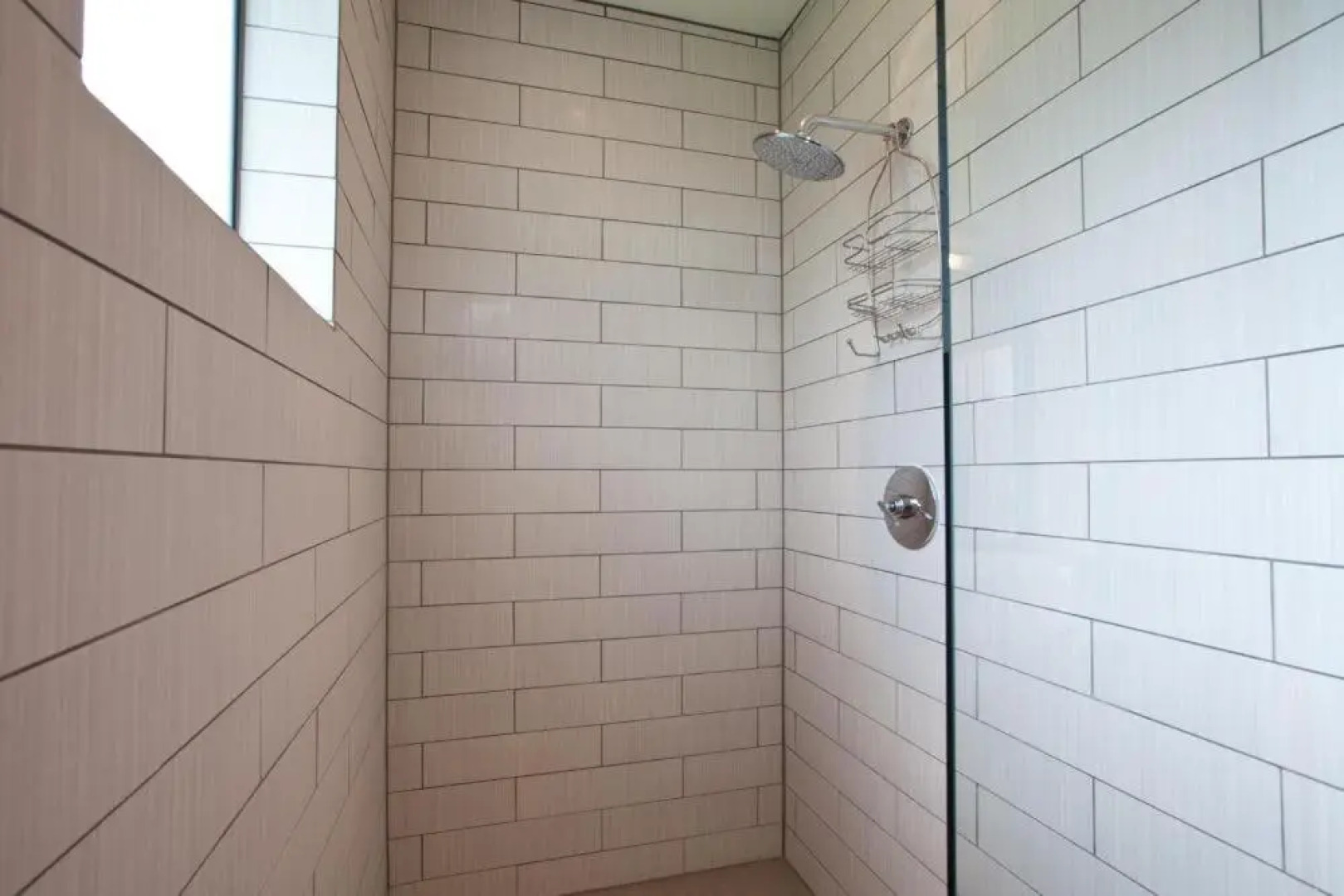 Bridge View Loft 3 Bedroom Condo by RedAwning