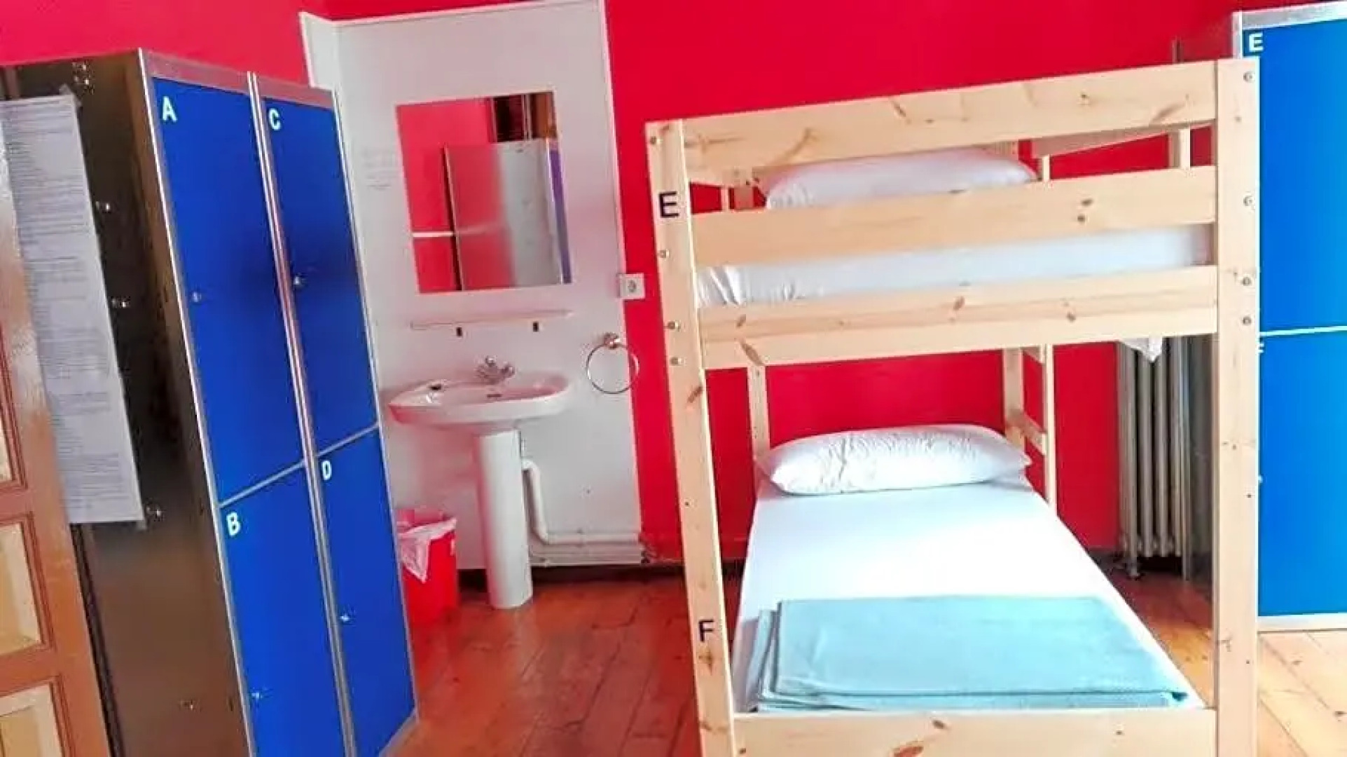 Albergue La Casona Del Peregrino