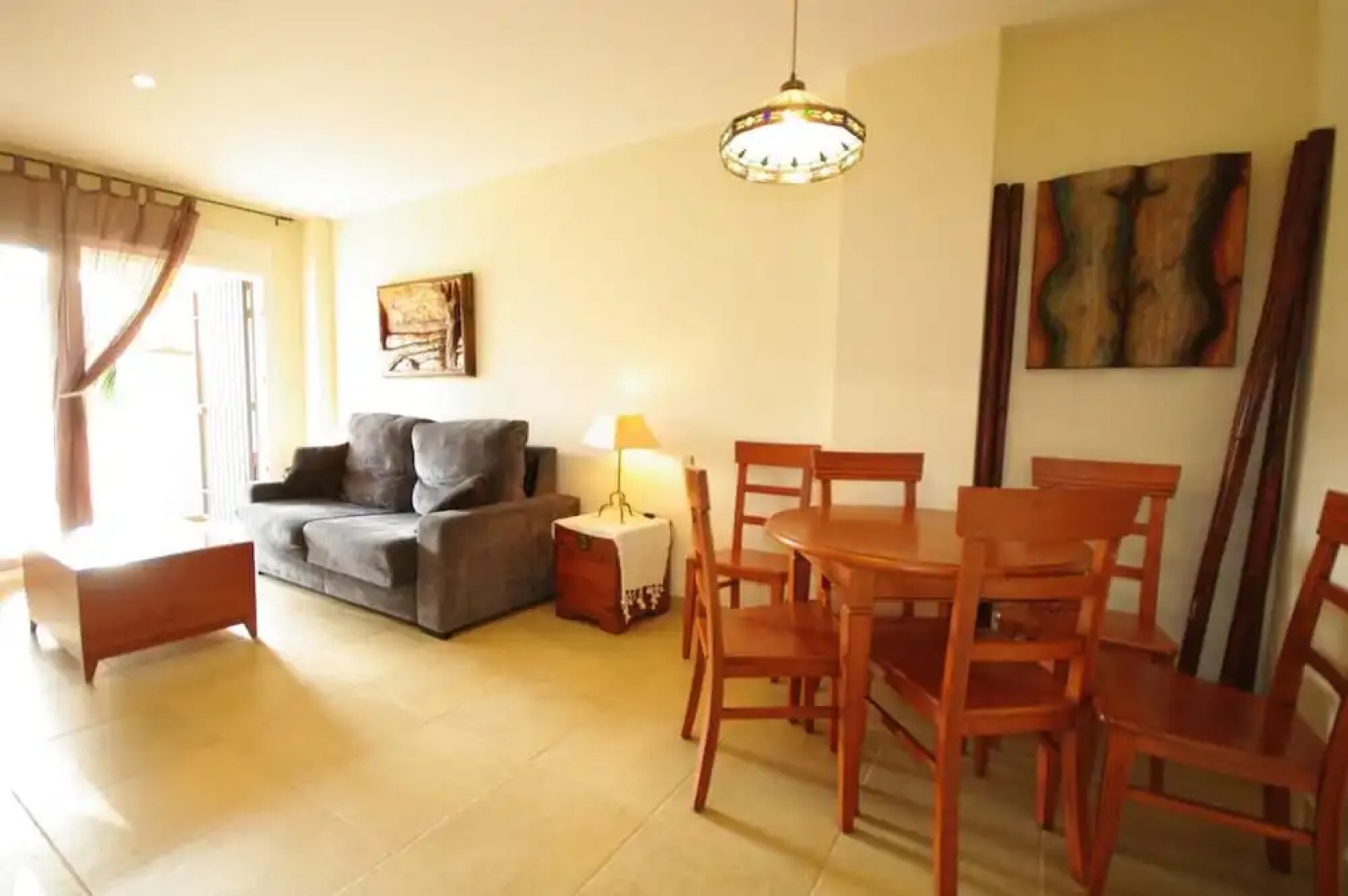 Livingtarifa - Bajo con acceso a piscina