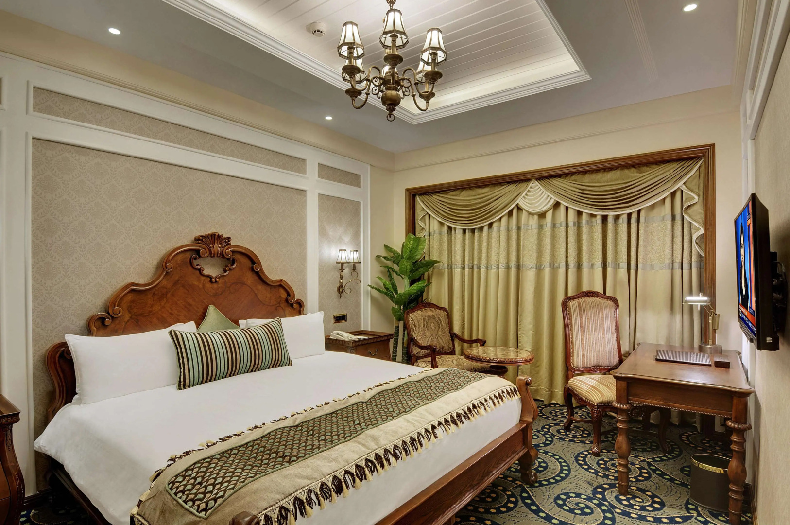 Express Inn The Business Luxury Hotel