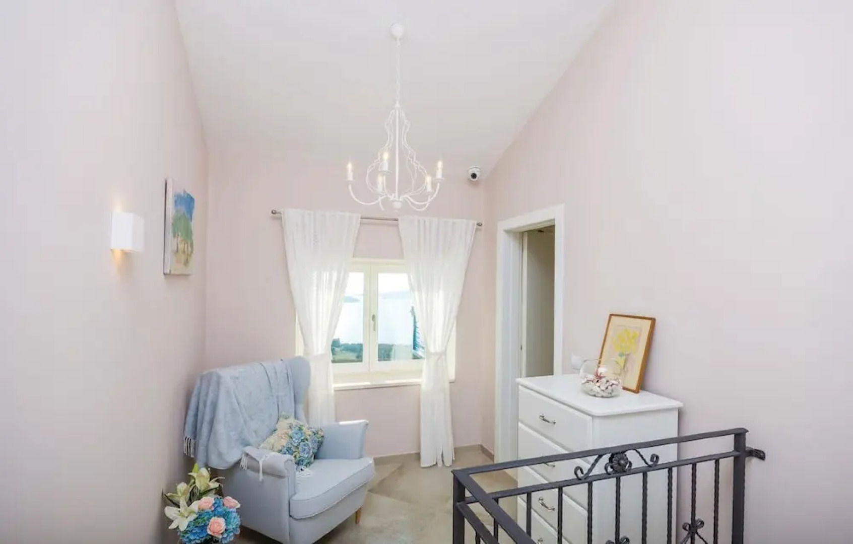 Nice Home in Brsecine With Wifi and 3 Bedrooms