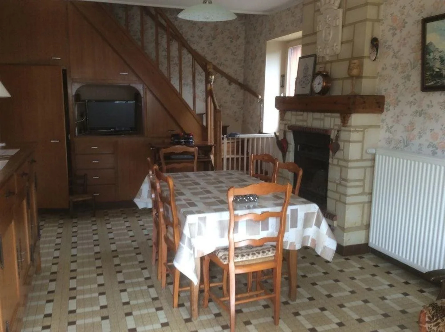 Maison restaurée - bien ensoleillée - calme