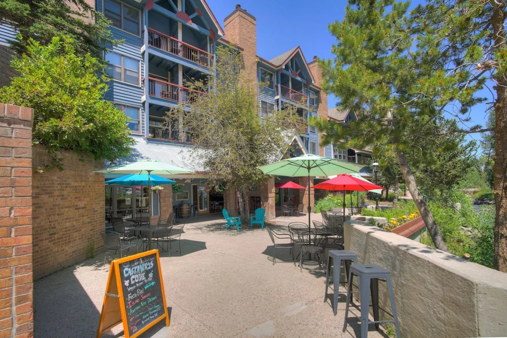 Relaxed Studio Seconds to Historic Main Street - Sleeps 4 Condo by RedAwning
