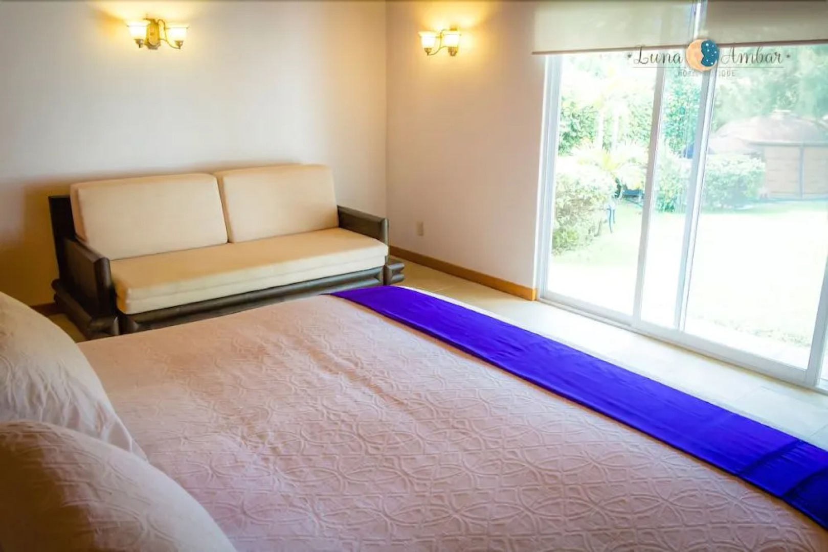 Casa Luna Ambar