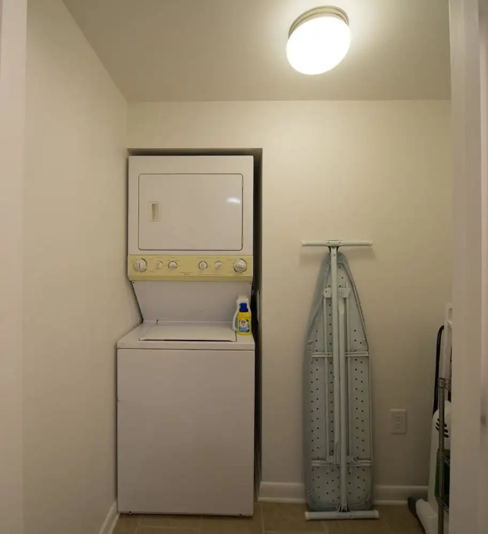 Erie The 213 E Hideaway 1 Bedroom Holiday Home By My Ocean Rentals