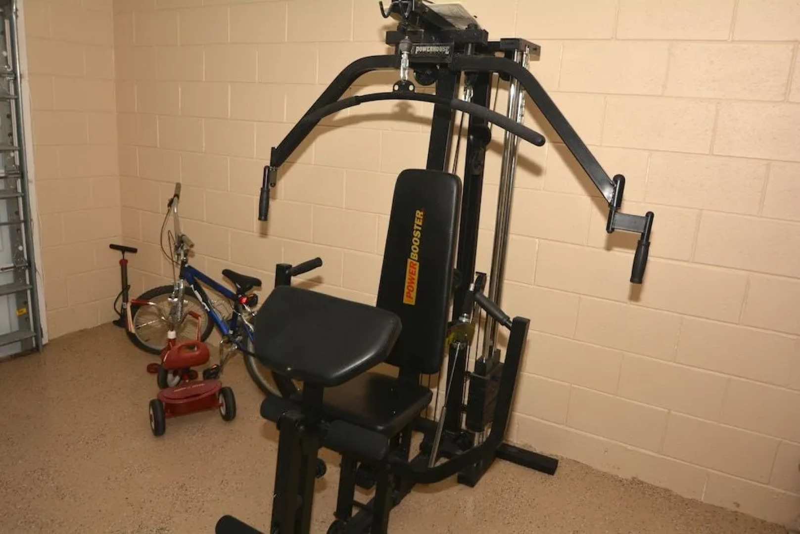 100HC Holly Corner 5 Br villa by RedAwning