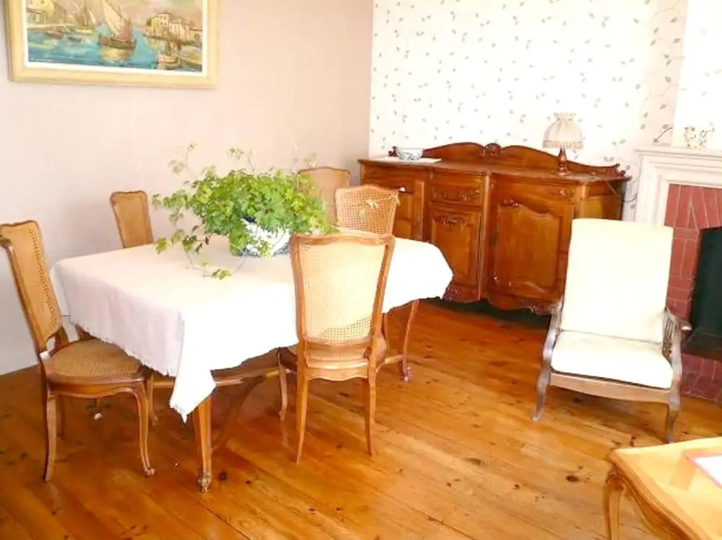 House With 4 Bedrooms in Castillon-la-bataille, With Enclosed Garden a