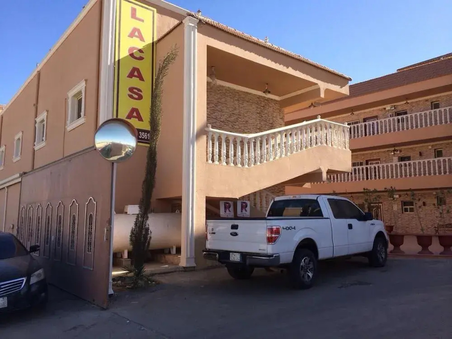 La Casa Hotel Apartment