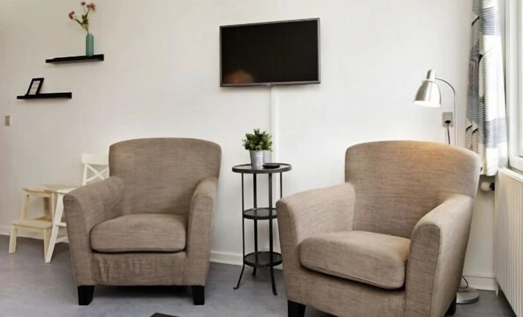 Beachfront Retreat E, 2 Bedrooms, Sea View