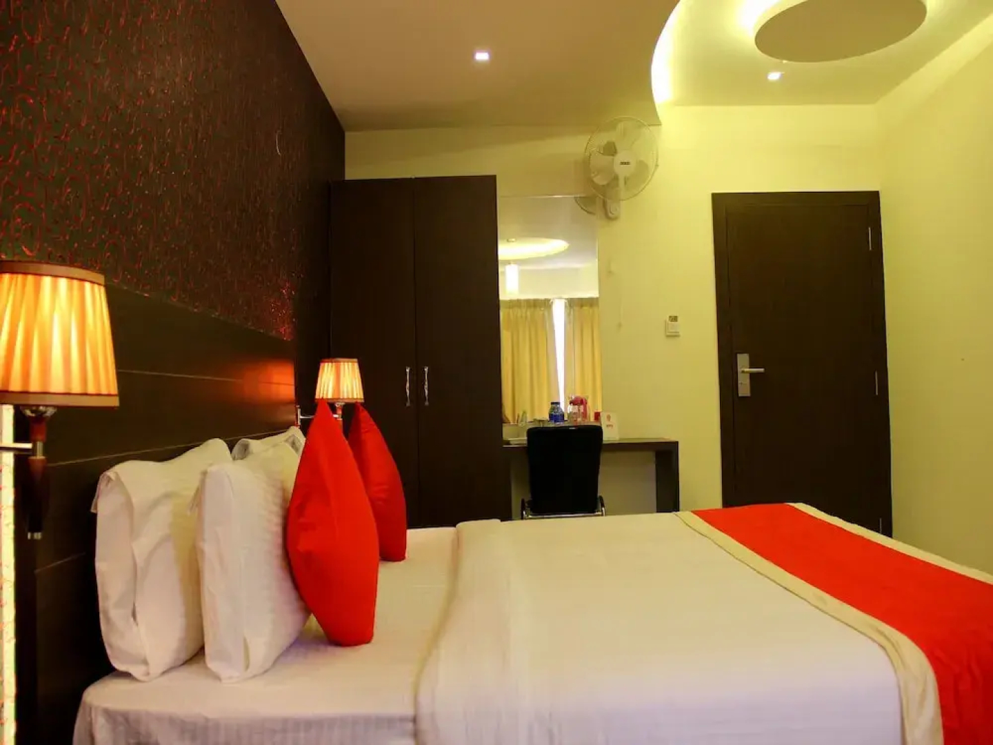 OYO 5702 Hotel Rajmahal Orchid