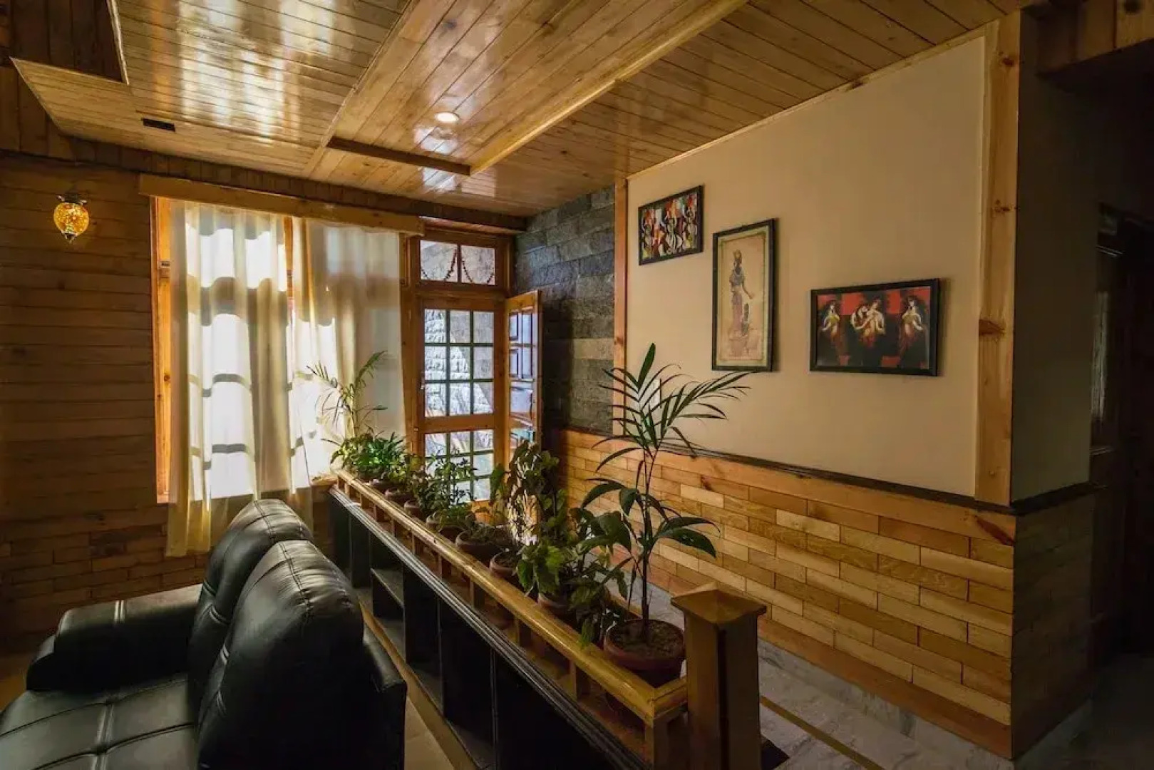 V Resorts Mantra Cottage Manali