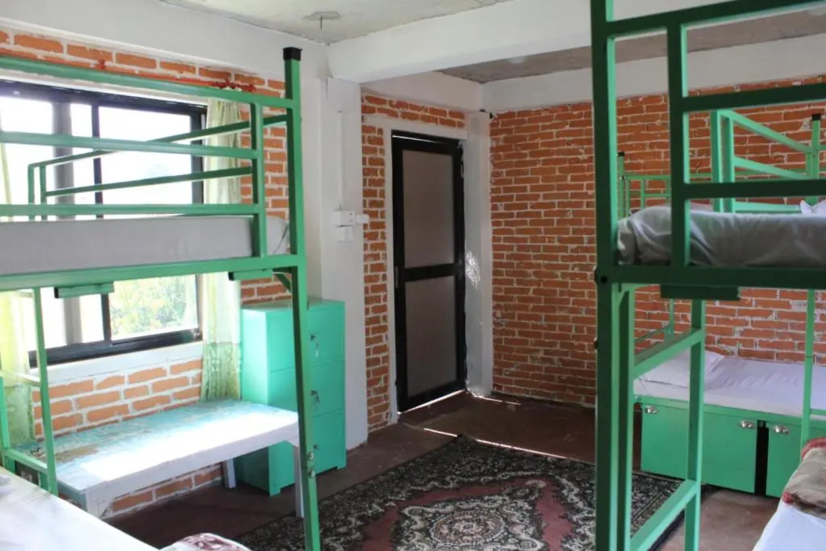 Kiwi Backpackers Hostel