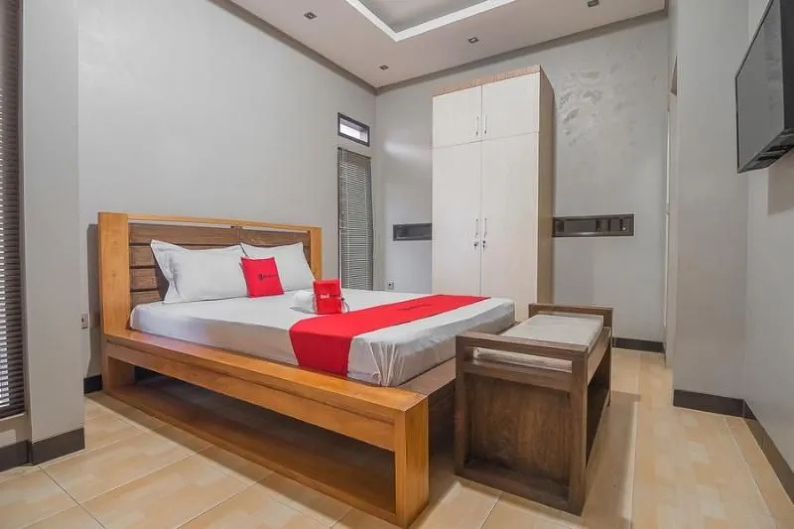 RedDoorz Syariah near Politeknik Negeri Bandung 3