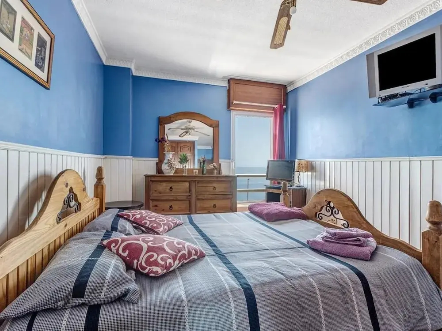 Apartment in Radazul With Stunning Sea Views