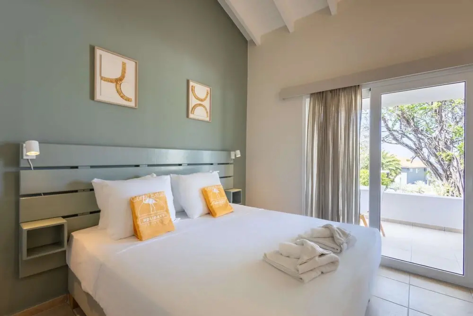 Ser na Private Retreat