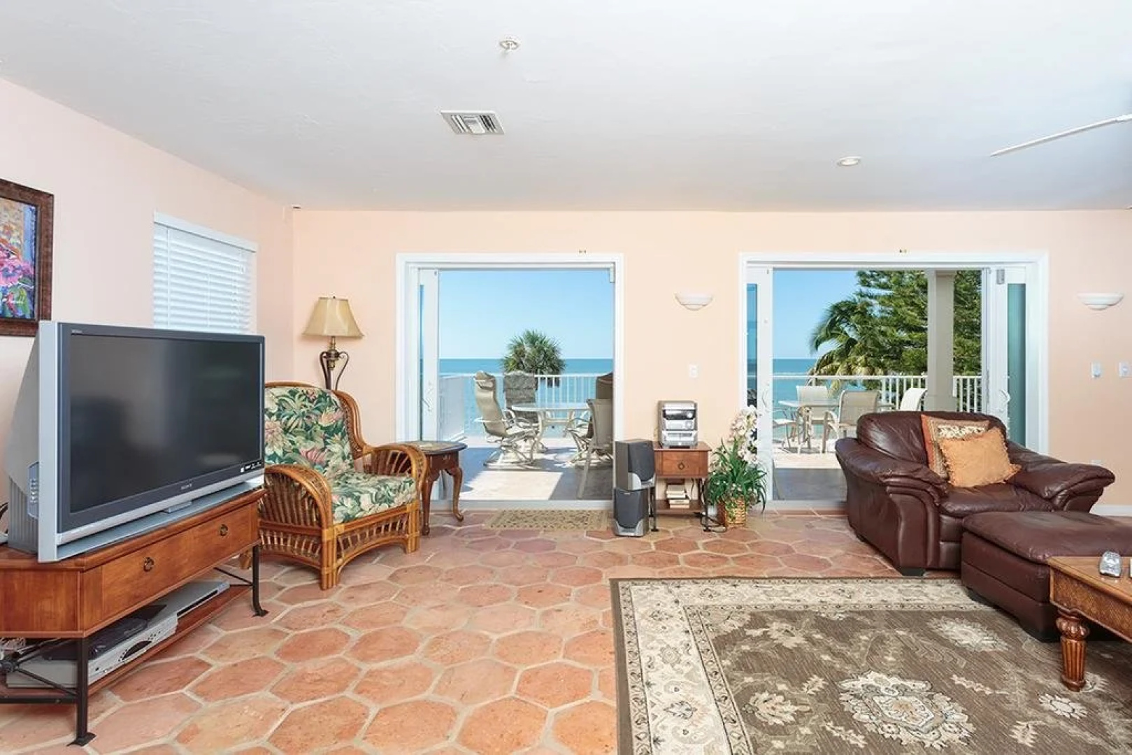 Brightmore Gulf Front 5 Br home by RedAwning