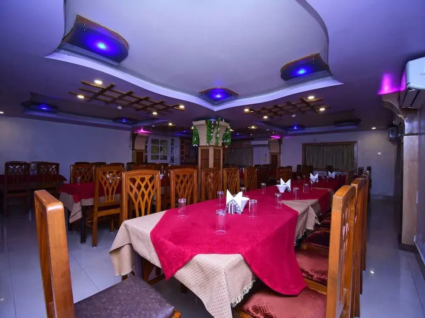 Capital O 42660 Hotel Greenland Towers