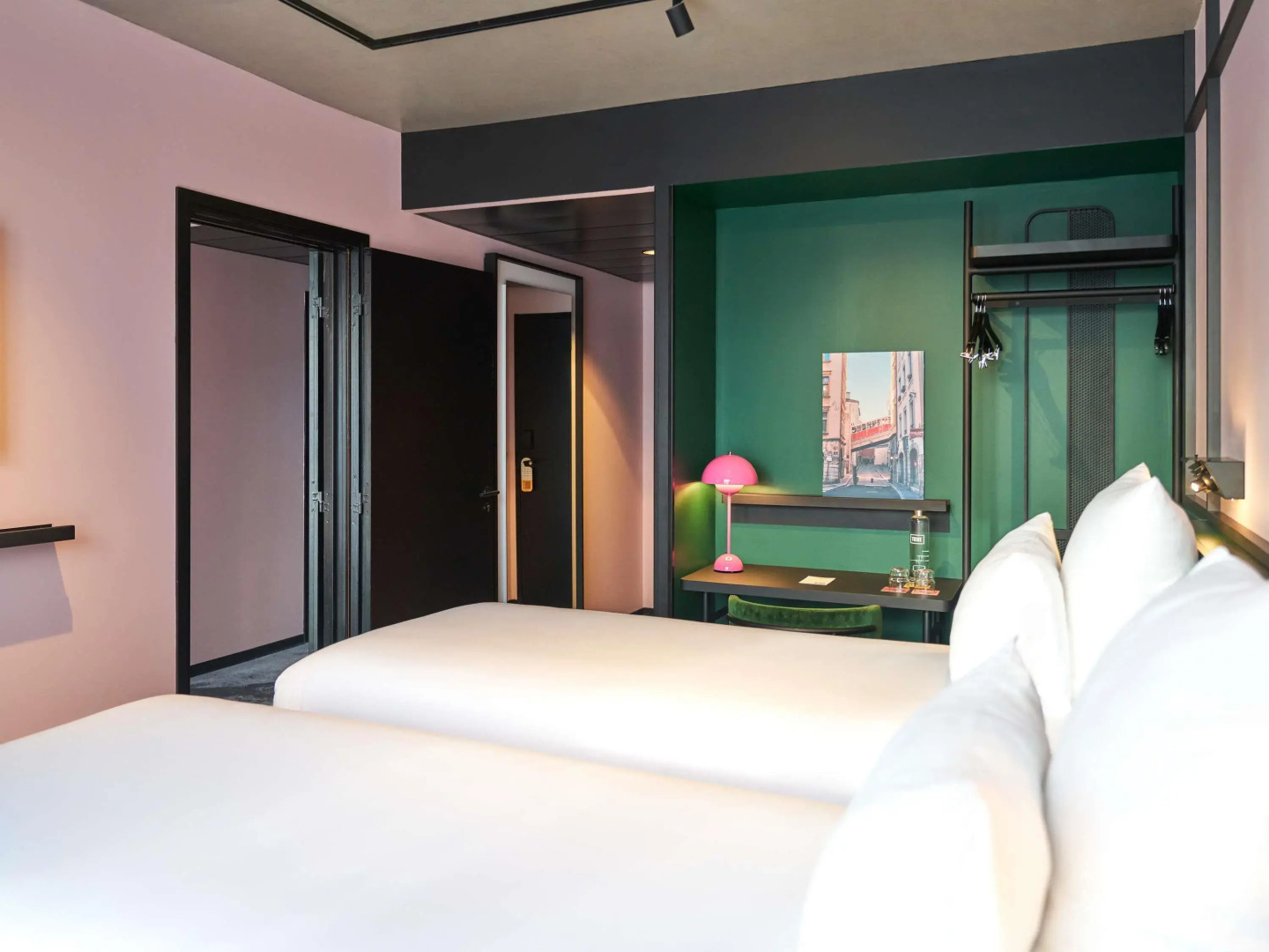 TRIBE Lyon Croix Rousse