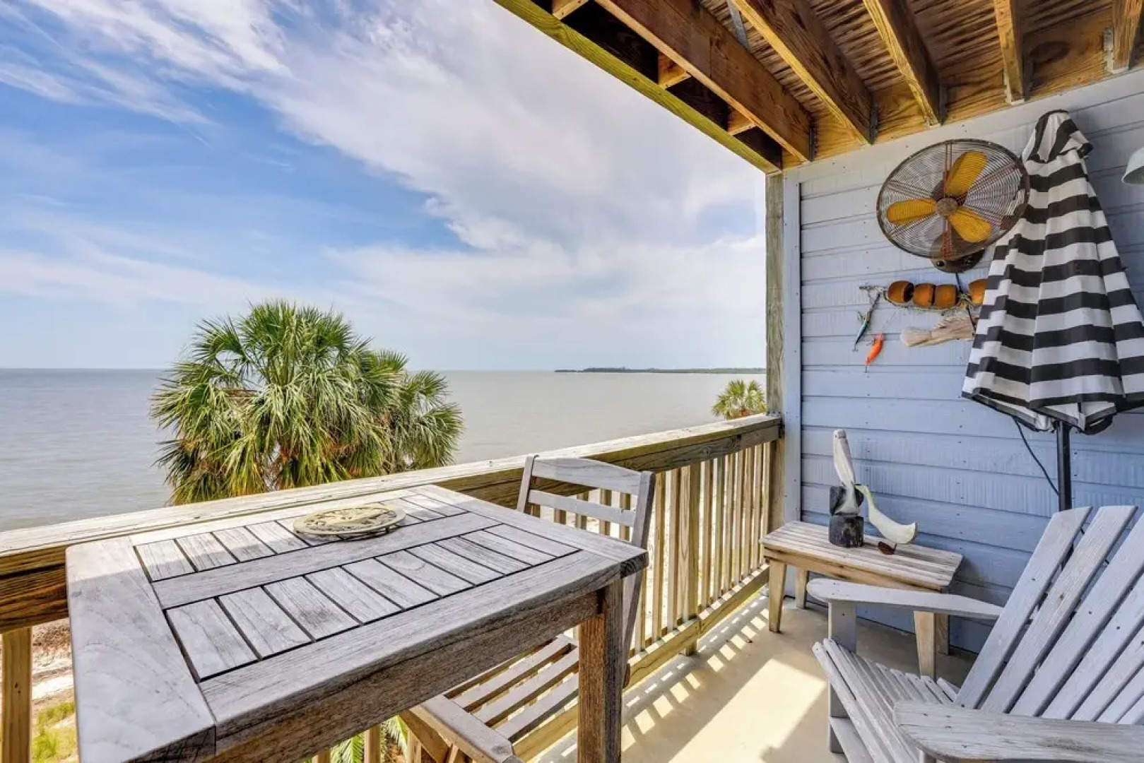Beach & Pool Access at Condo on Cedar Key!