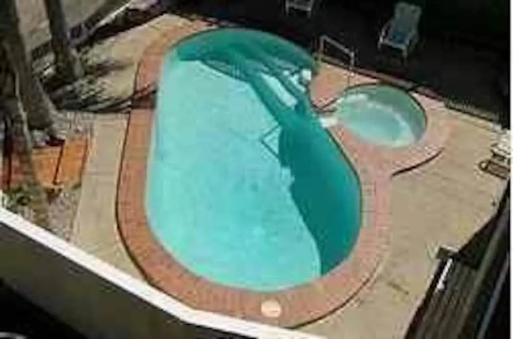 Whitecaps Holiday Apartments