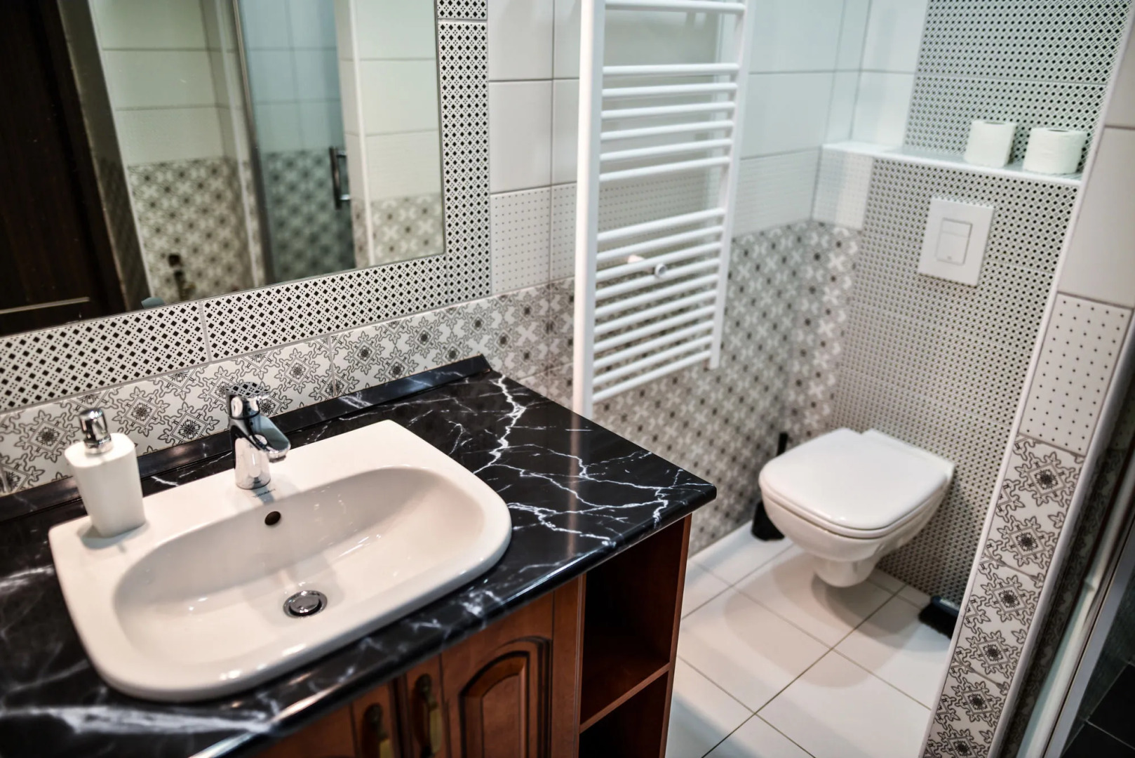 Corvin Point Rooms and Apartments