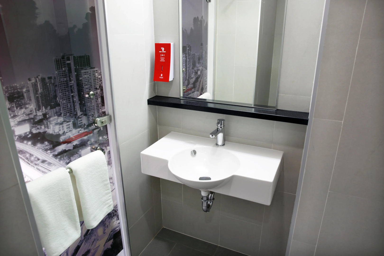 Easy Planet Bangkok Surawong