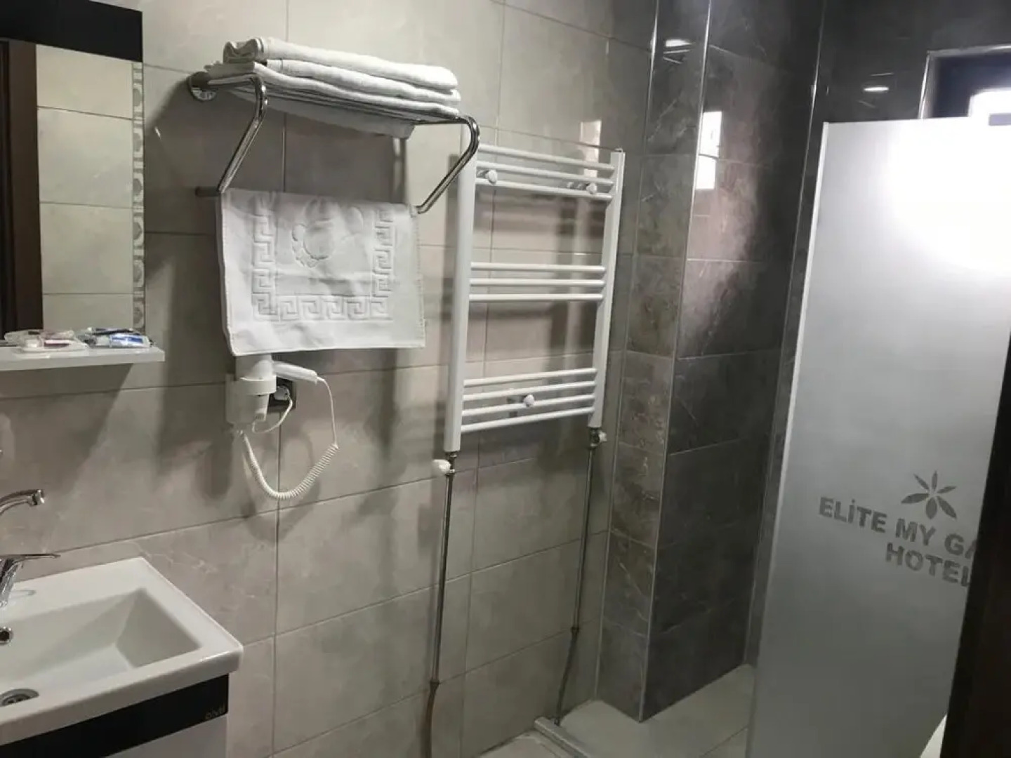 Elite My Garden Hotel